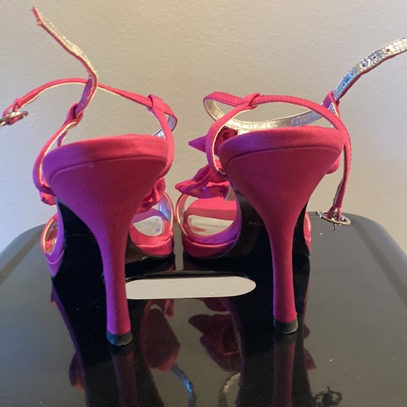 9.5M Fuchsia pink open toe heels - Jacqueline Ferrar 4” - Picture 6 of 7